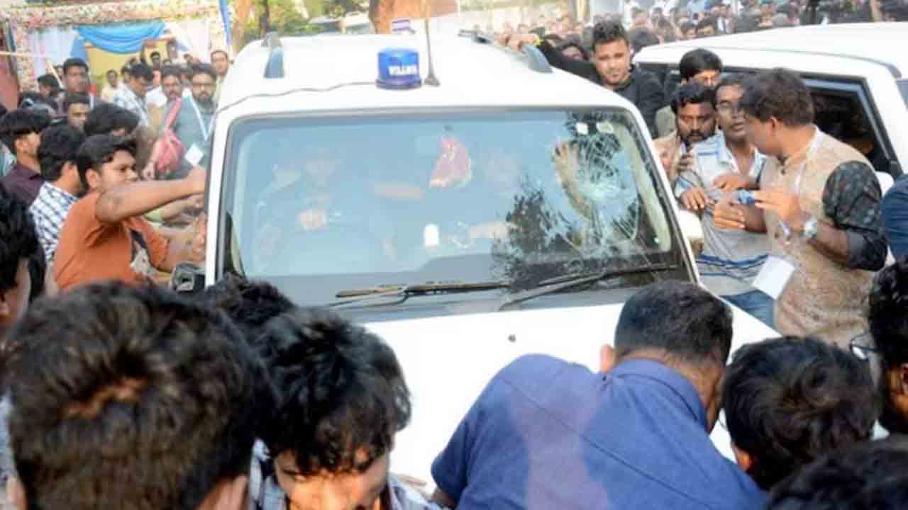 Jadavpur University | జాదవ్‌పూర్‌ యూనివర్సిటీలో ఉద్రిక్తత.. విధ్వంసం కేసులో ఒకరు అరెస్ట్‌