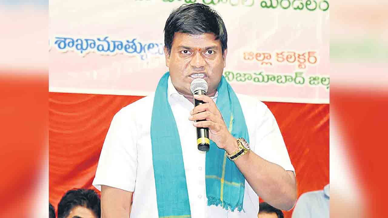 గొంతు నొక్కడమే ఇందిరమ్మ రాజ్యమా?