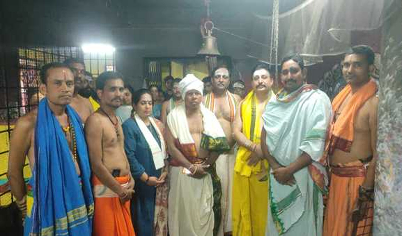 KERALA IGP | గోవిందరాజుల స్వామిని దర్శించుకున్న కేరళ రాష్ట్ర ఐజిపి