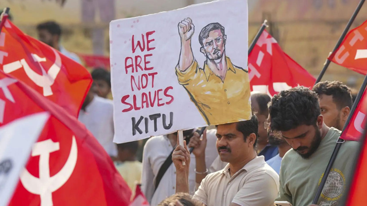 IT Employees | మేం మీ బానిసలం కాదు.. అధిక పనిగంటలపై ఐటీ ఉద్యోగుల కన్నెర్ర