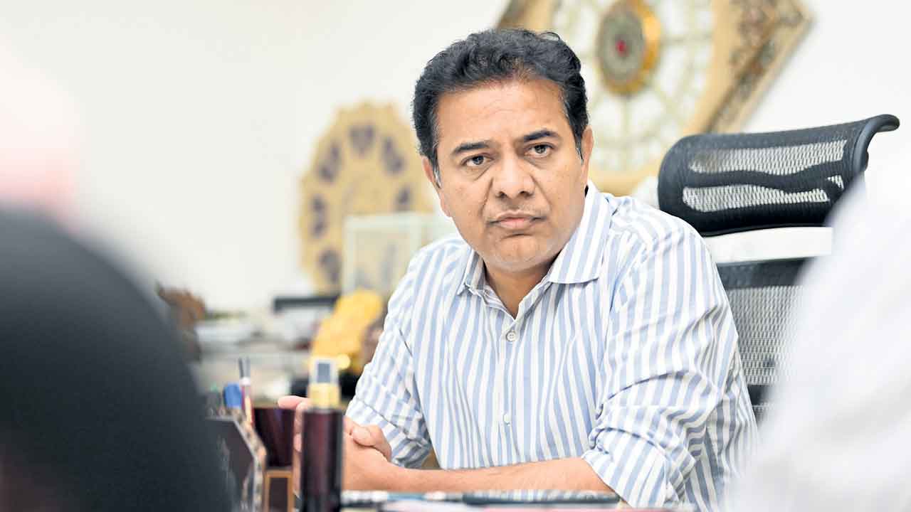 ఆర్‌ఆర్‌ ట్యాక్స్‌తోనే పరిశ్రమలు వెనక్కి