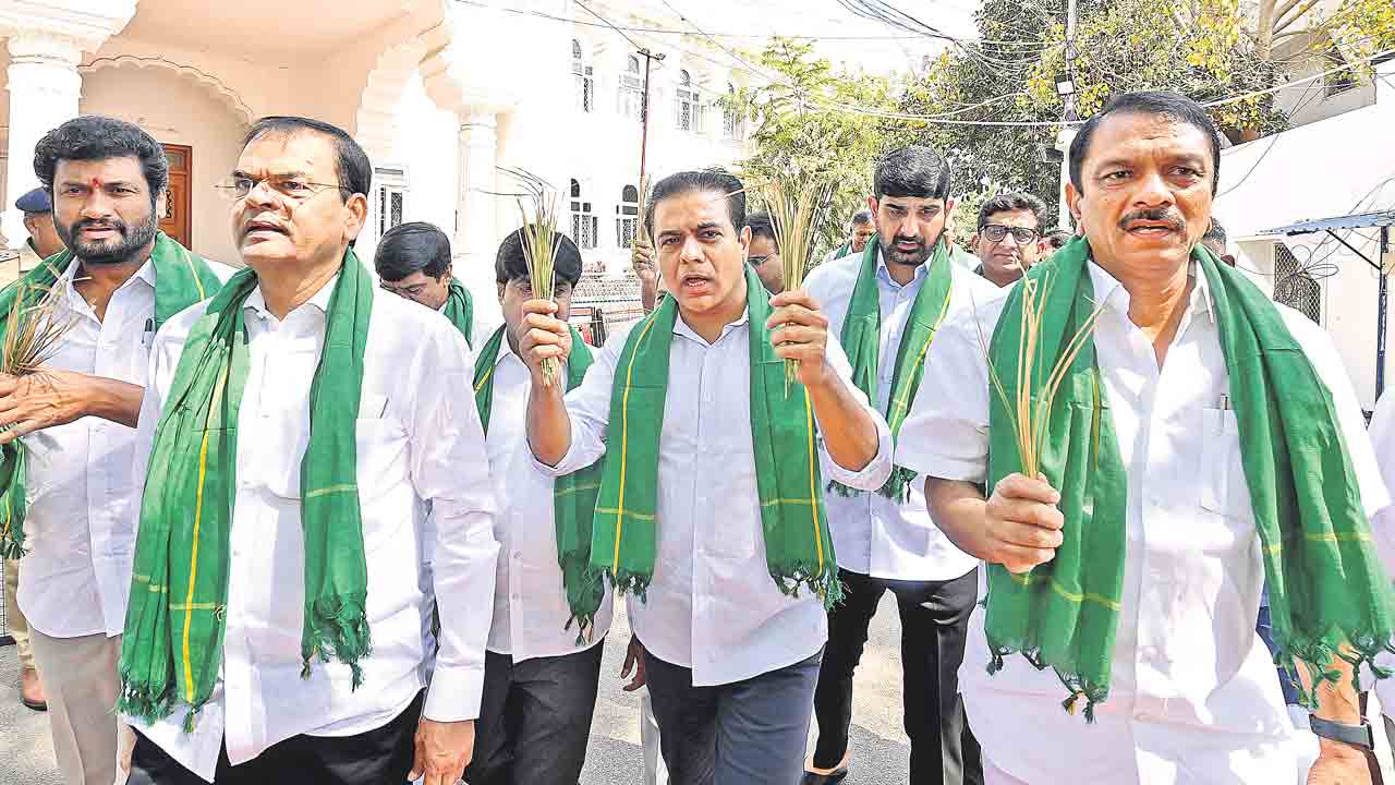 గ్యారెంటీల పాతర.. అబద్ధాల జాతర