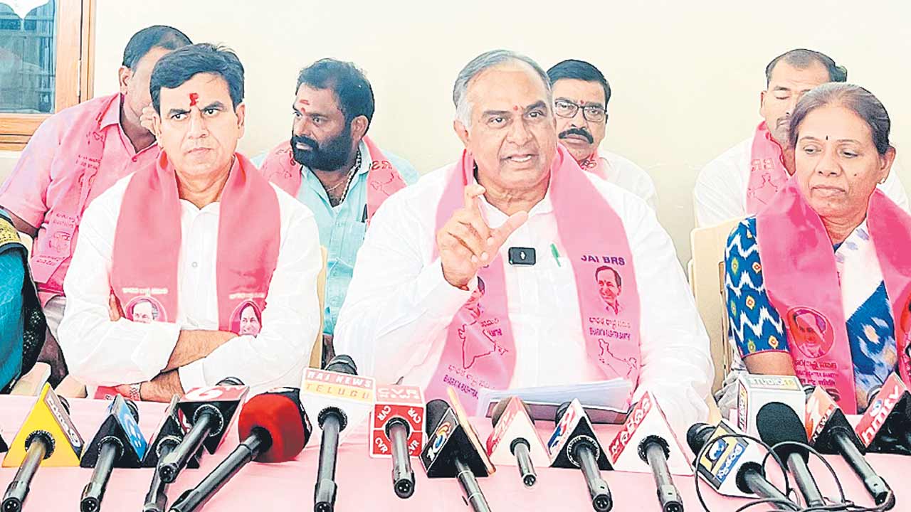 కాంగ్రెస్ అంటేనే కరువు