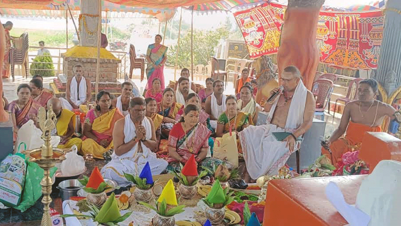 Kotadurga Temple | బాన్సువాడ పట్టణంలో ఘనంగా కోటదుర్గా ఆలయం ద్వితీయ వార్షికోత్సవం