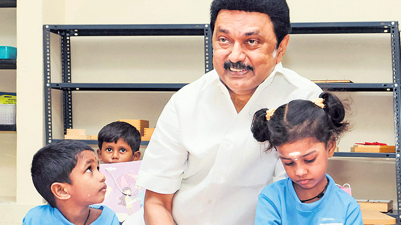 M K Stalin | పెళ్లి చేసుకుని వెంటనే పిల్లల్ని కనండి.. యువ జంటలకు సీఎం స్టాలిన్‌ పిలుపు