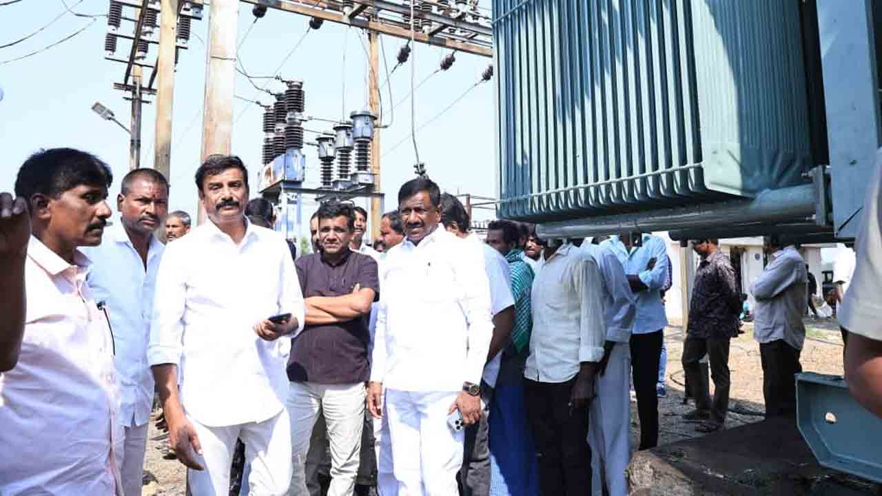 MLA Kotha Prabhakar Reddy |  కనీసం కాలువలు పూర్తి చేయరా..? ఎండిన పంటల పాపం కాంగ్రెస్‌దే : ఎమ్మెల్యే కొత్త ప్రభాకర్ రెడ్డి