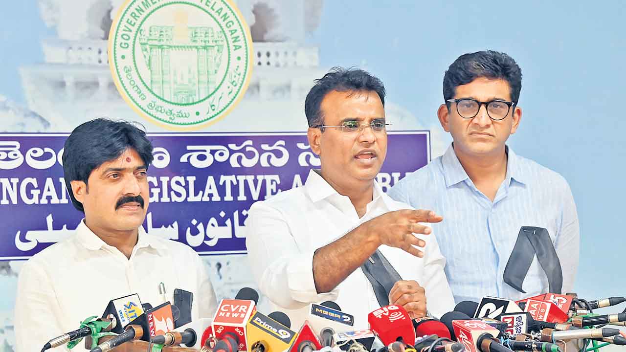 అధ్యక్ష పదవి కోసమే బండి అనుచిత వ్యాఖ్యలు