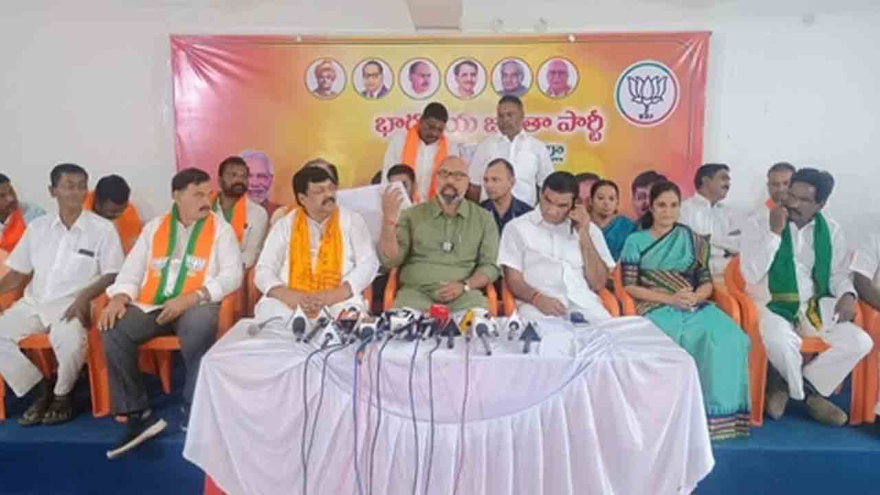 MP Arvind | నవోదయ విద్యాలయం ఏర్పాటుకు కాంగ్రెస్‌ ఎమ్మెల్యే సుదర్శన్ రెడ్డి అడ్డంకి : ఎంపీ అరవింద్‌