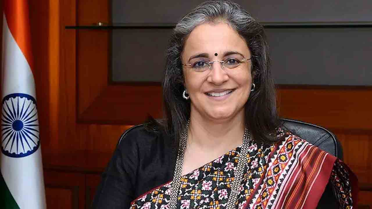 Madhabi Puri Buch | సెబీ మాజీ చీఫ్‌కు ఊరట.. ప్రత్యేక కోర్టు ఉత్తర్వులపై స్టే విధించిన హైకోర్టు