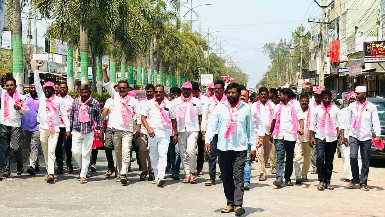 ఎమ్మెల్యే సస్పెన్షన్‌ అవివేకం