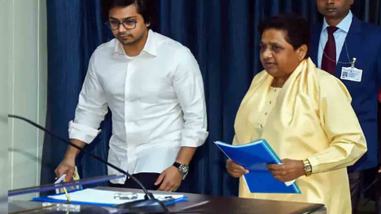 Mayawati Expels Nephew | మేనల్లుడు ఆకాష్ ఆనంద్‌ను.. బీఎస్పీ నుంచి బహిష్కరించిన   మాయావతి