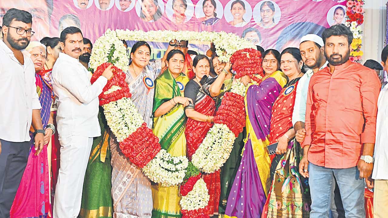 కేసీఆర్‌ పాలనలో మహిళలకు పెద్దపీట