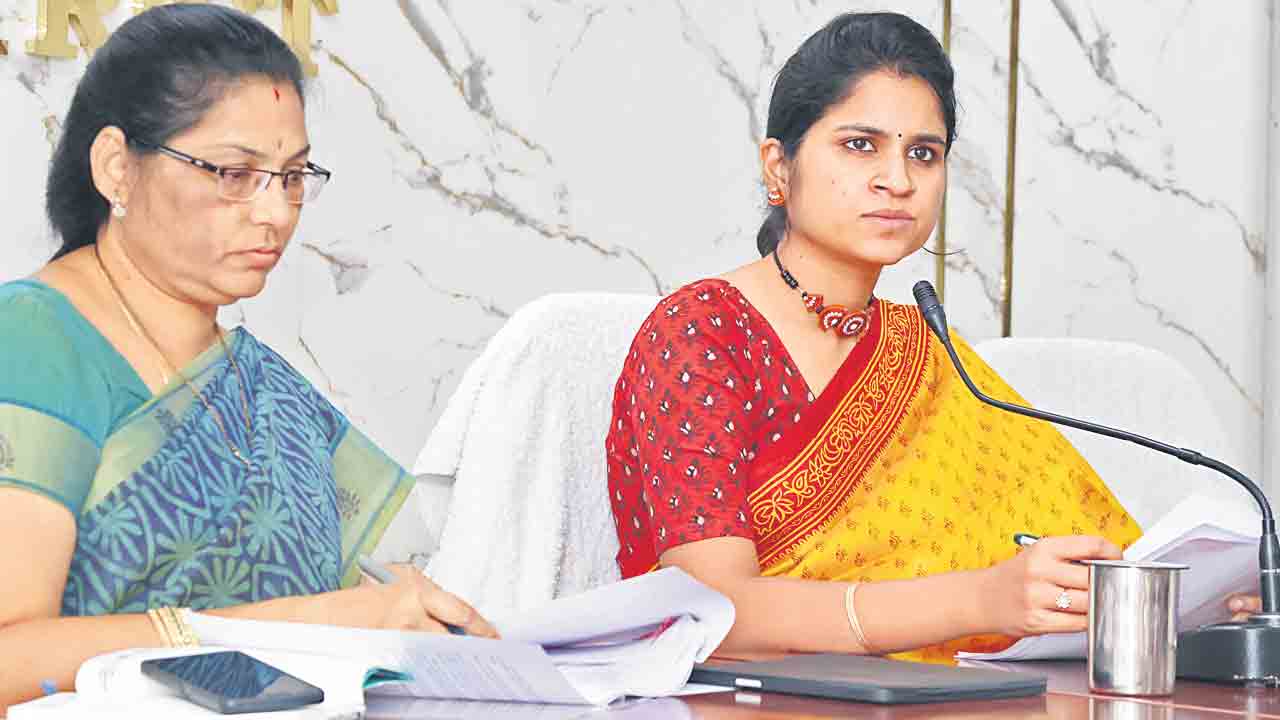 విధుల నుంచి వైద్యాధికారి తొలిగింపు