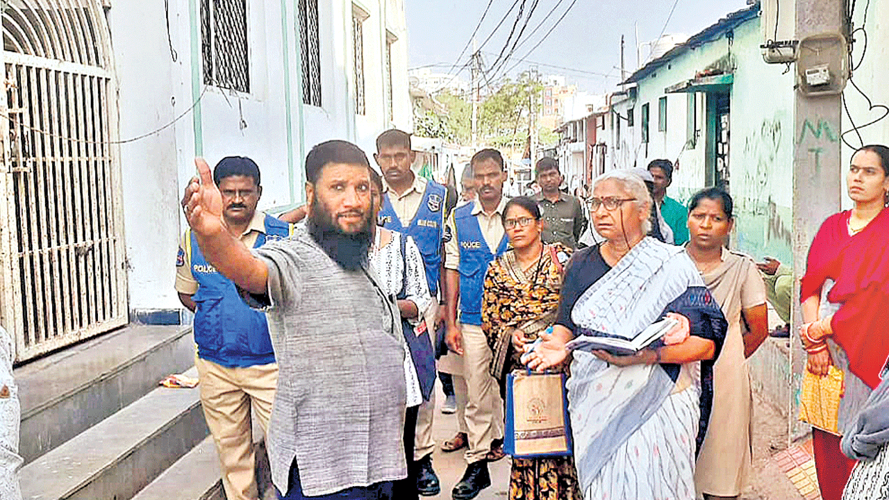 Medha Patkar | మూసీపై ఉద్యమిస్తం.. నలుగురు అన్నదమ్ములున్న కుటుంబానికి ఒక్కటే డబుల్‌బెడ్‌రూం ఇస్తే ఎలా?: మేధాపాట్కర్‌