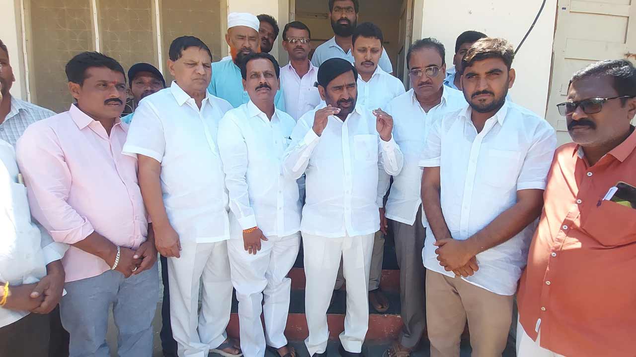 రేవంత్‌ పాలనను ఛీ కొడుతున్న జనం