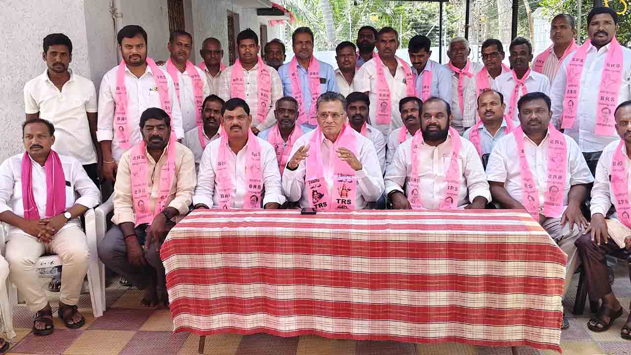 రేవంత్‌రెడ్డి బ్రోకర్‌ పాలనలో ఎమ్మెల్యే సామేల్‌ జోకర్‌ చేష్టలు