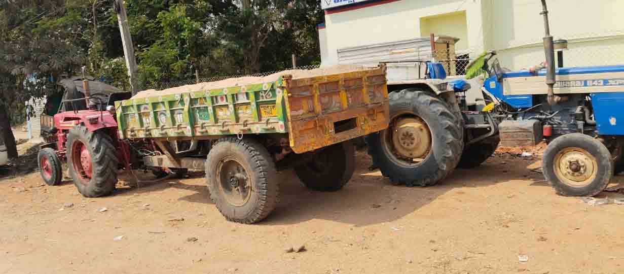 చెలరేగుతున్న ఇసుక మాఫియా