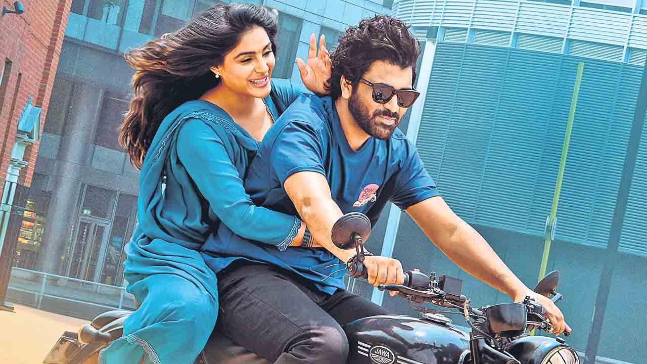 నారి నారి నడుమ సరాగాలు