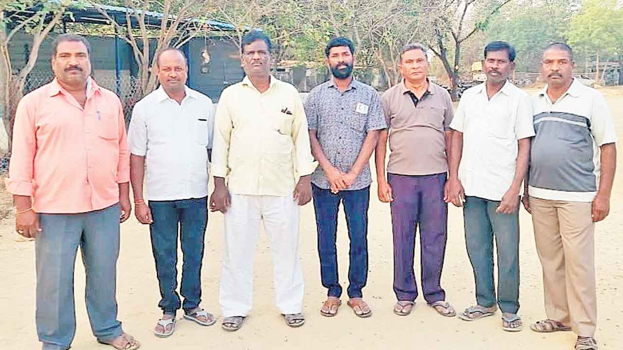 నిజాం షుగర్స్‌ కార్మికుల ముందస్తు అరెస్టు