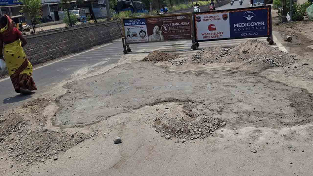 Namaste Effect | నమస్తే ఎఫెక్ట్.. నిజామాబాద్‌ నగరంలో గుంతను పూడ్చిన అధికారులు