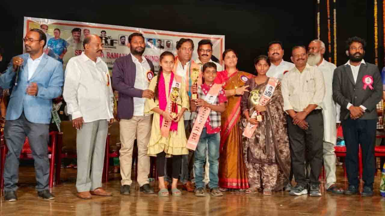 ఒలింపియాడ్‌ ఎక్సలెన్స్‌ అవార్డుల్లో చిన్న మల్లారెడ్డి పాఠశాల విద్యార్థుల సత్తా