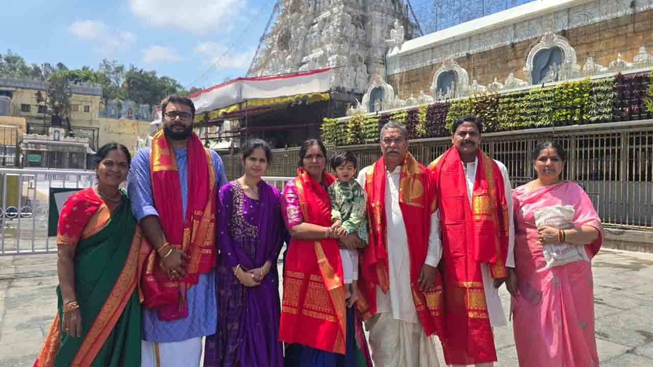 Padma Devender Reddy | తిరుమలేశుడి సన్నిథిలో మాజీ ఎమ్మెల్యే పద్మా దేవేందర్‌రెడ్డి