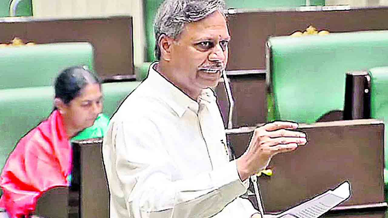 నాలుగు మోటర్లు తక్షణం ఆన్‌ చేయాలి