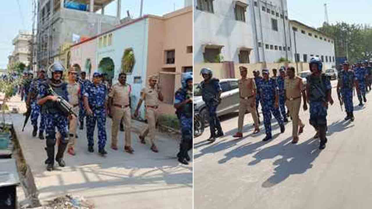 Police Parade | దేవునపల్లి పీఎస్‌ పరిధిలో పోలీసుల కవాతు