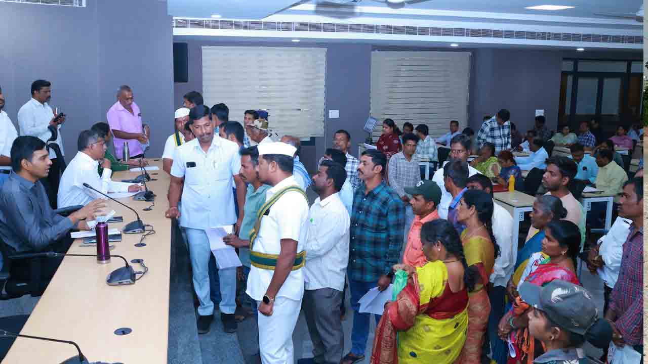 Prajavani | ప్రజావాణి దరఖాస్తులు వెంటనే పరిష్కరించాలి : కలెక్టర్ మను చౌదరి