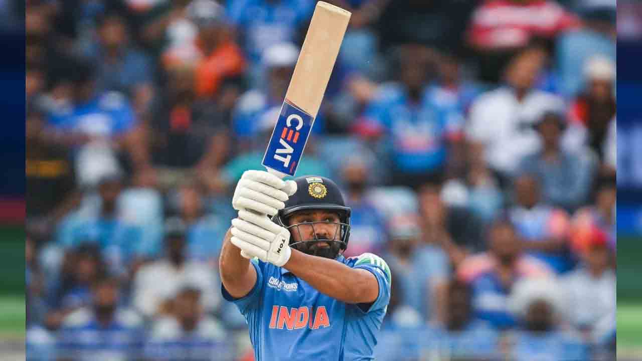 Rohit Sharma | అర్ధ సెంచరీ పూర్తి చేసుకున్న రోహిత్‌..!