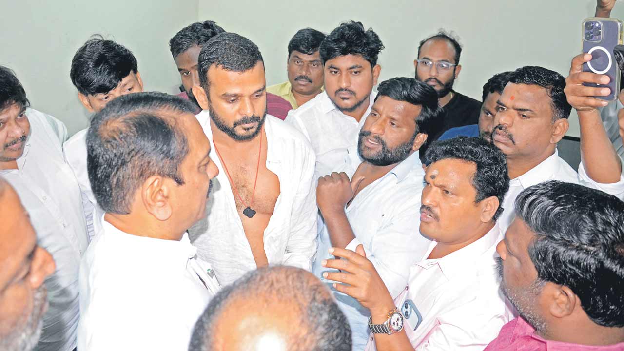 చిల్లర పనులు చేస్తే ఛీకొడతారు