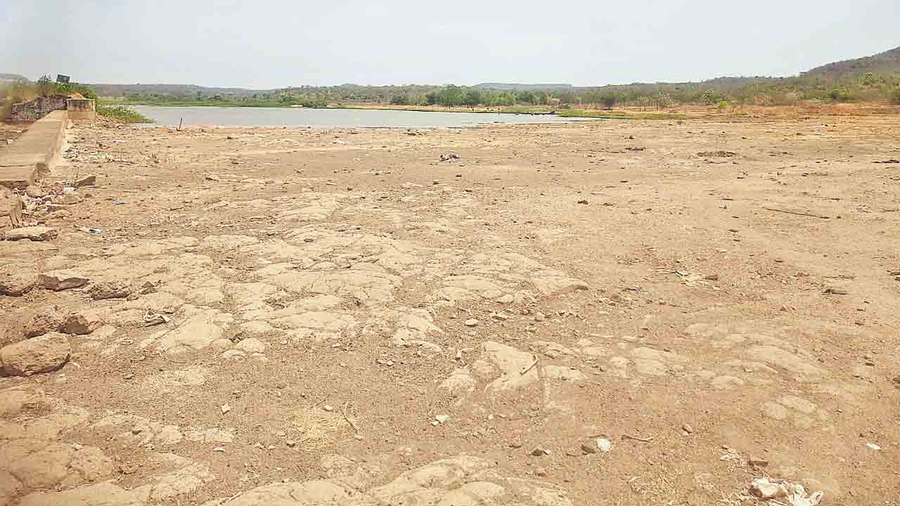 డేంజర్‌ బెల్స్‌..