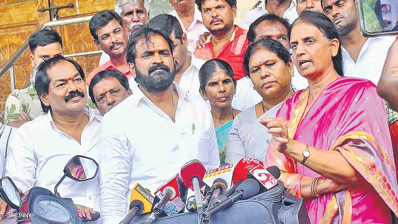 అందాల పోటీలు కాదు.. అమ్మాయిలకు రక్షణ కల్పించండి