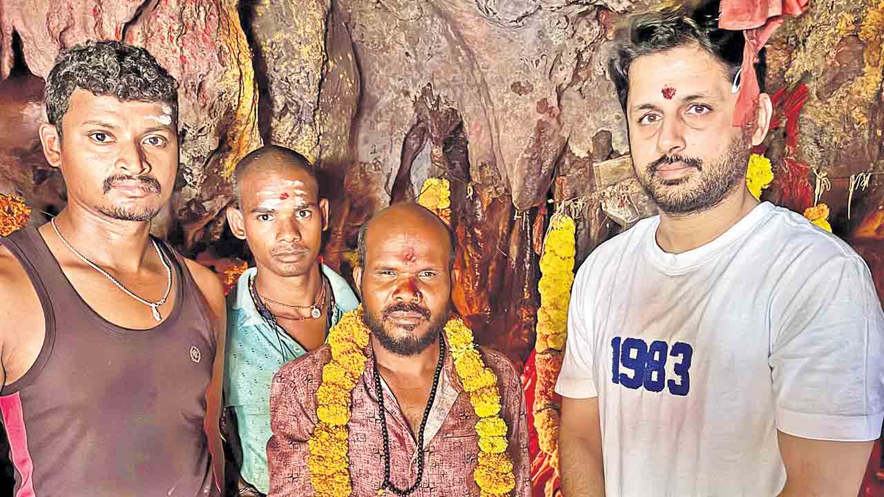 అశ్వారావుపేటలో రాబిన్‌హుడ్‌ సందడి