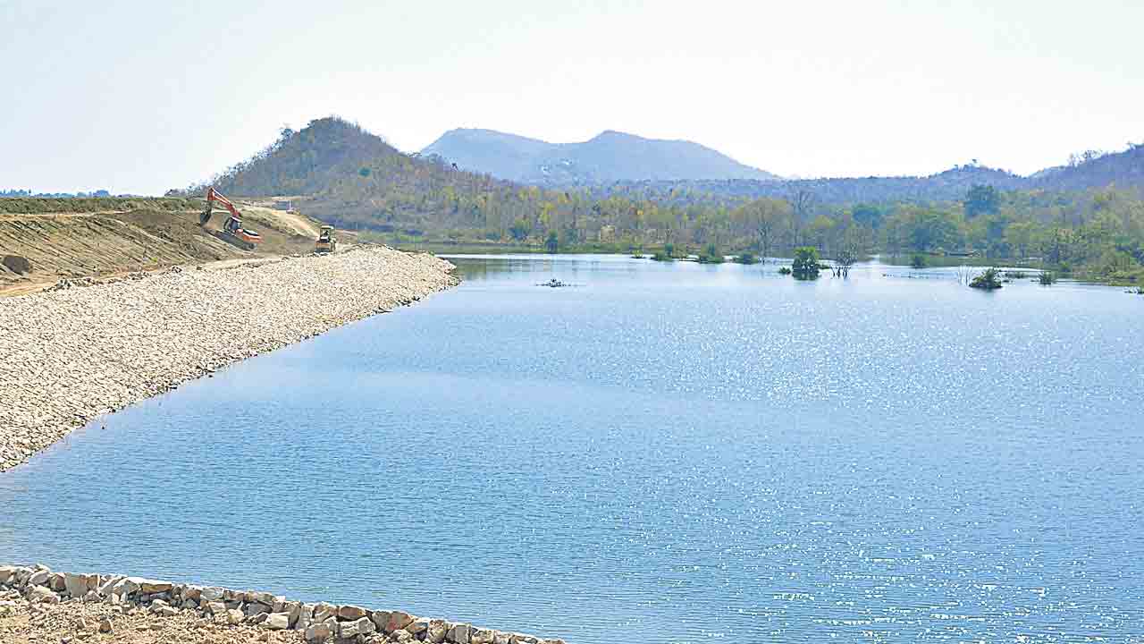 Rolla Vagu | రోళ్లవాగు పూర్తయినా రైతులకు దక్కని ఫలాలు.. కాంగ్రెస్‌ సర్కార్‌ నిర్లక్ష్యంతో నెరవేరని కేసీఆర్‌ ప్రభుత్వ లక్ష్యం