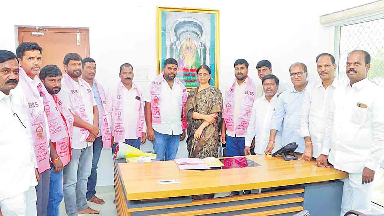 మళ్లీ కేసీఆర్‌ నాయకత్వాన్నే కోరుకుంటున్నారు