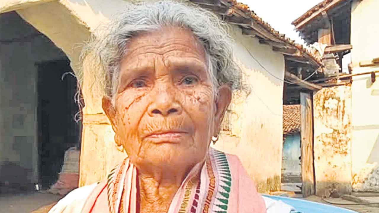 Sabitri Majhi | సావిత్రి ద గ్రేట్‌.. ఆటలపై ఇష్టంతో దానంగా ఐదెకరాల భూమి