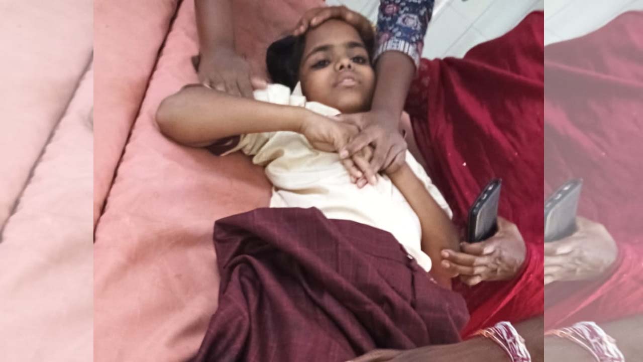 Sircilla | చిన్నబోనాల గురుకులంలో విద్యార్థినిపై కుక్క దాడి.. ఘటనపై ఆవేదన వ్యక్తం చేసిన కేటీఆర్‌