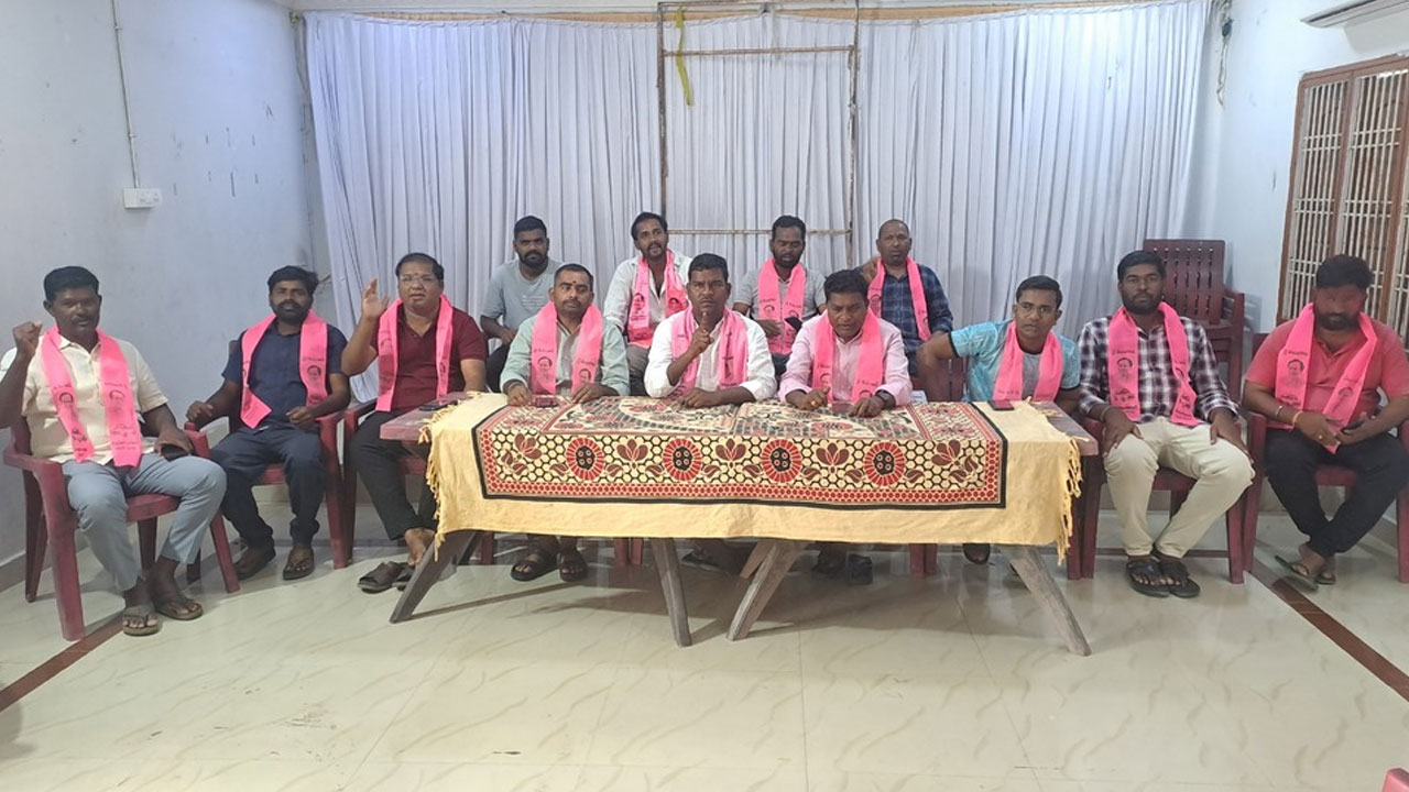 Matla Madhu | మంత్రి పొన్నం వస్తే.. చర్చకు సిద్ధమే: బీఆర్‌ఎస్‌ నేత మాట్ల మధు