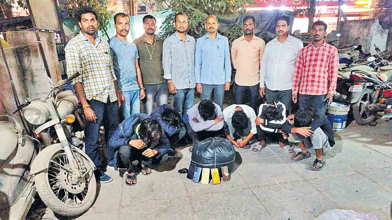 మహారాష్ట్ర కేంద్రంగా గంజాయి విక్రయాలు