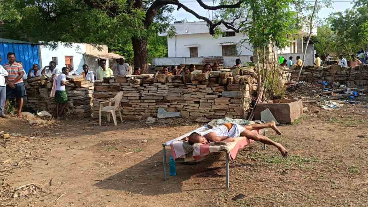 మిస్టరీ వీడని శ్రీధర్రెడ్డి హత్య