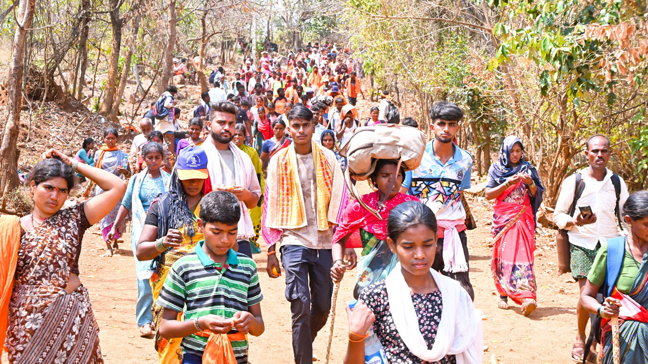 Srisailam Temple | శ్రీశైలంలో ఉగాది బ్రహ్మోత్సవాలు.. భక్తులతో కిటకిటలాడుతున్న మల్లన్న క్షేత్రం..