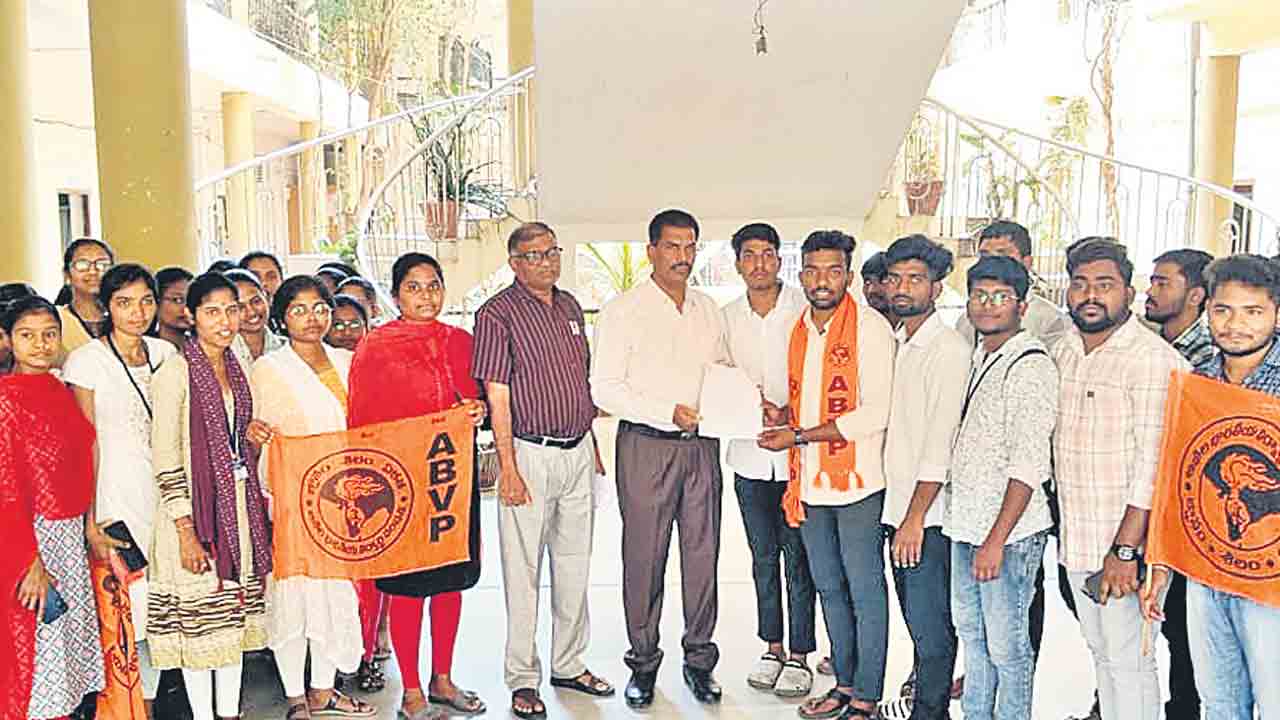 ‘తెలంగాణ’ పేరు మారిస్తే పోరాటమే!