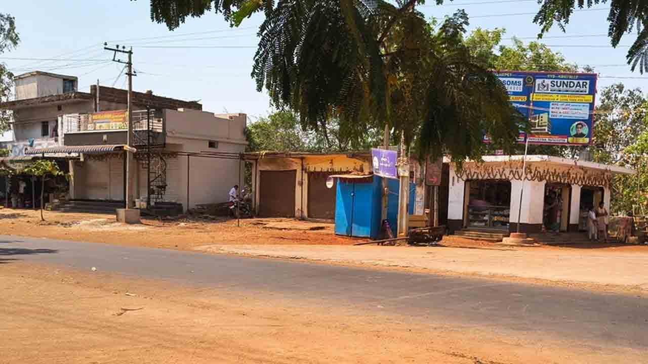 Summer heat | భానుడి ఉగ్రరూపం.. ఎండ తీవ్రతతో నిర్మానుష్యంగా జహీరాబాద్ నియోజకవర్గం