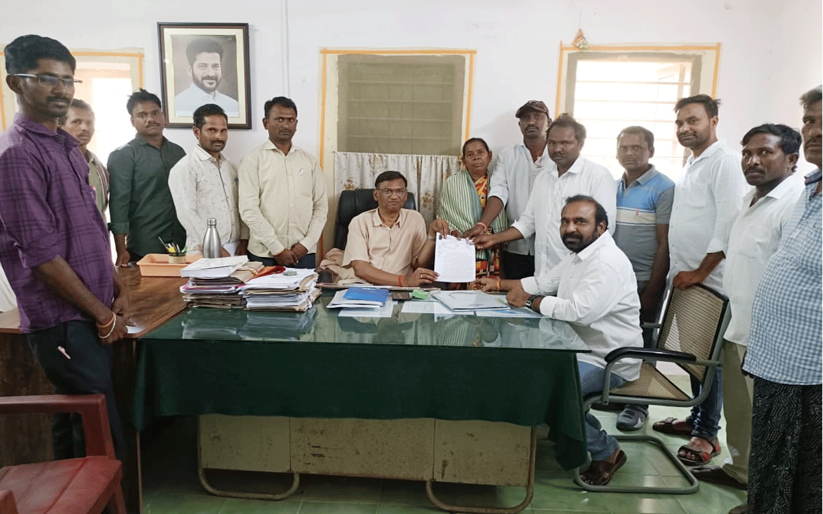 TUCI : గ్రామ పంచాయతీ కార్మికుల పెండింగ్ వేతనాలు చెల్లించాలి : యదులాపురం గోపాలరావు