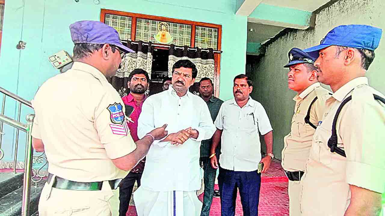 నిర్బంధకాండ..