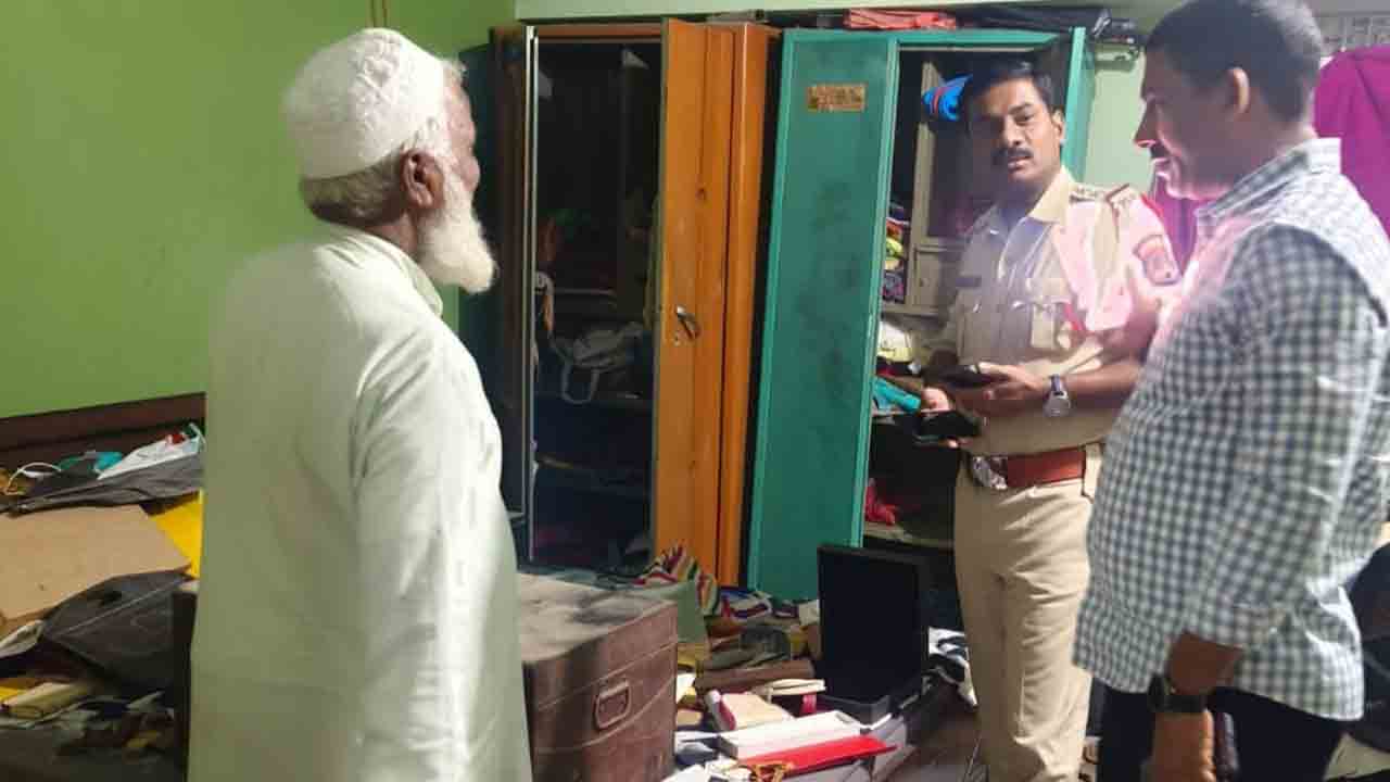Theft | రంజాన్ మాసమని ఊరెళితే.. గాజులరామారం వీనస్ ఎన్క్లేవ్లో భారీ చోరీ