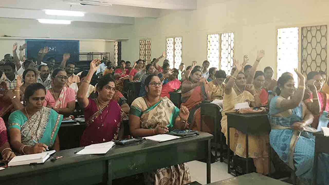 ఎస్సీ గురుకుల టీచర్లకు శిక్షణ