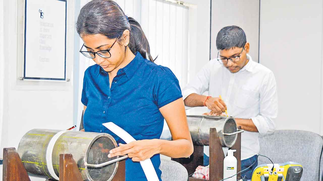 UGC | సెమిస్టరంతా పరిశ్రమల్లోనే.. మార్గదర్శకాలను విడుదల చేసిన యూజీసీ