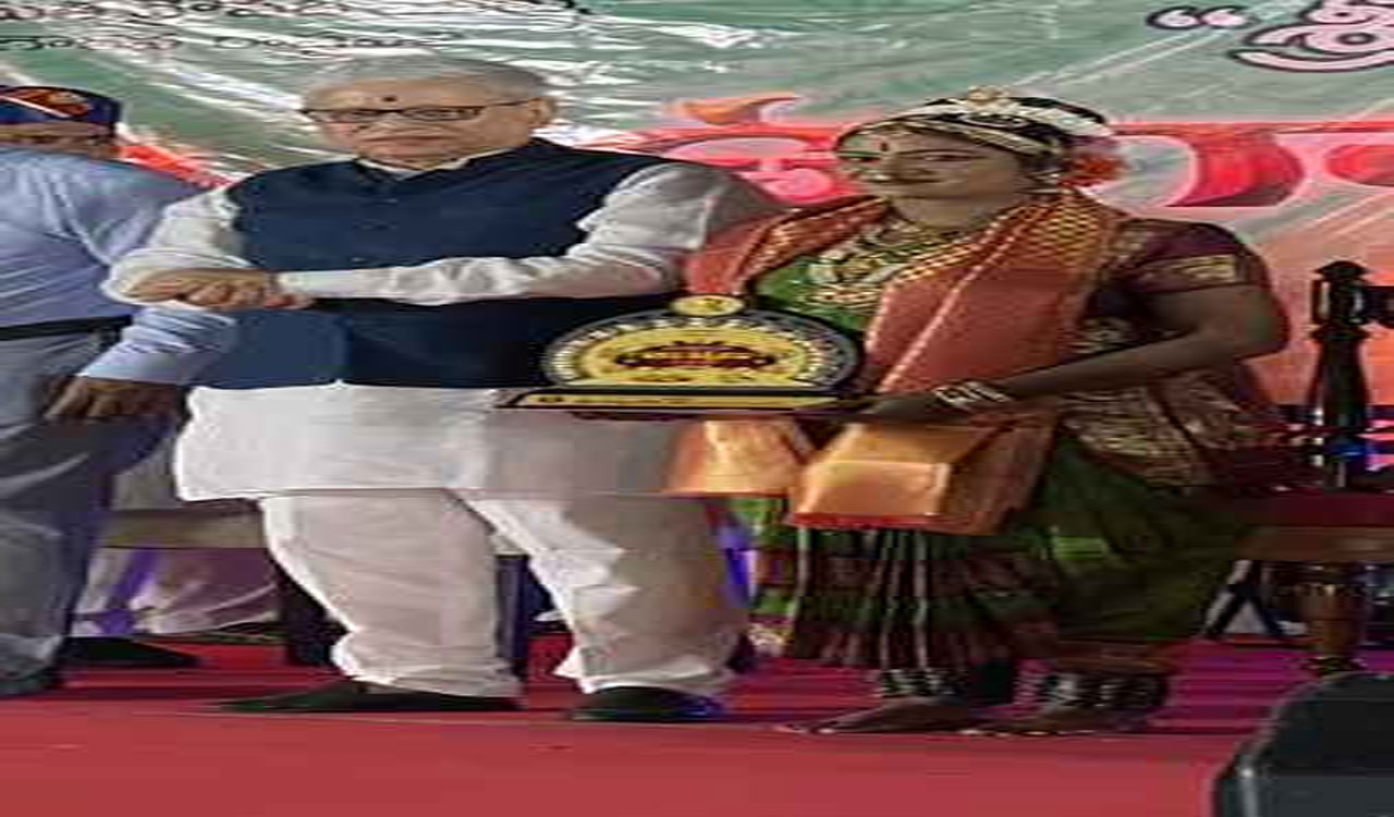 GODHAVARIKHANI | భళా.. గుమ్మడి ఉజ్వల